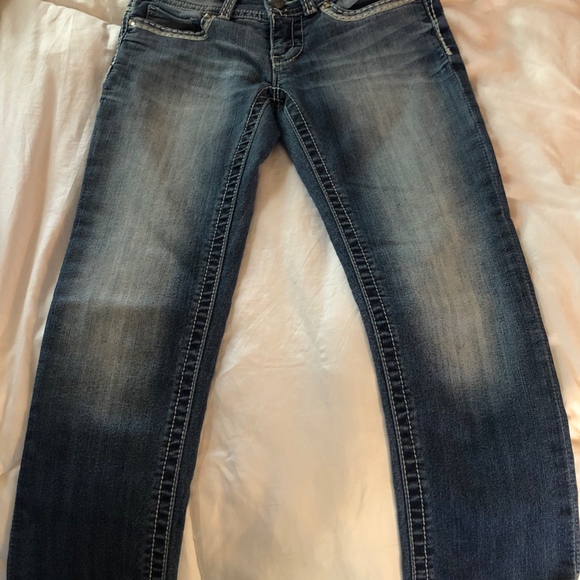 Daytrip Aries Capri Jeans - Picture 3 of 5